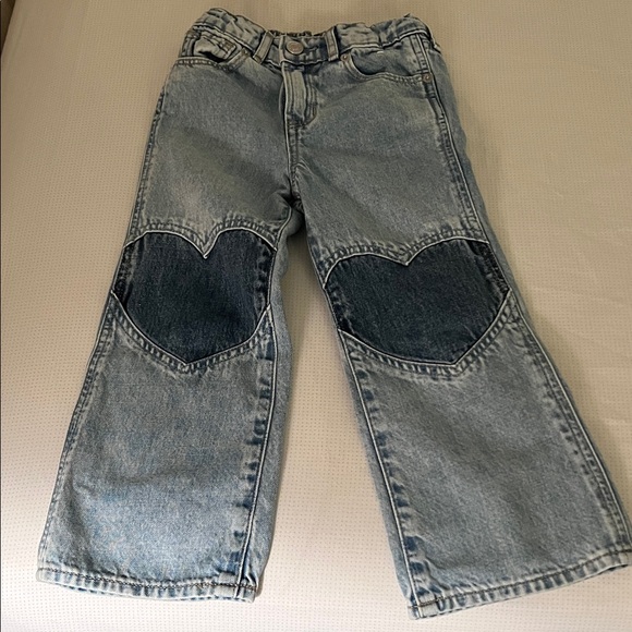 GAP Kids Light Blue Jeans with Dark Blue Heart Patches - Picture 1 of 3
